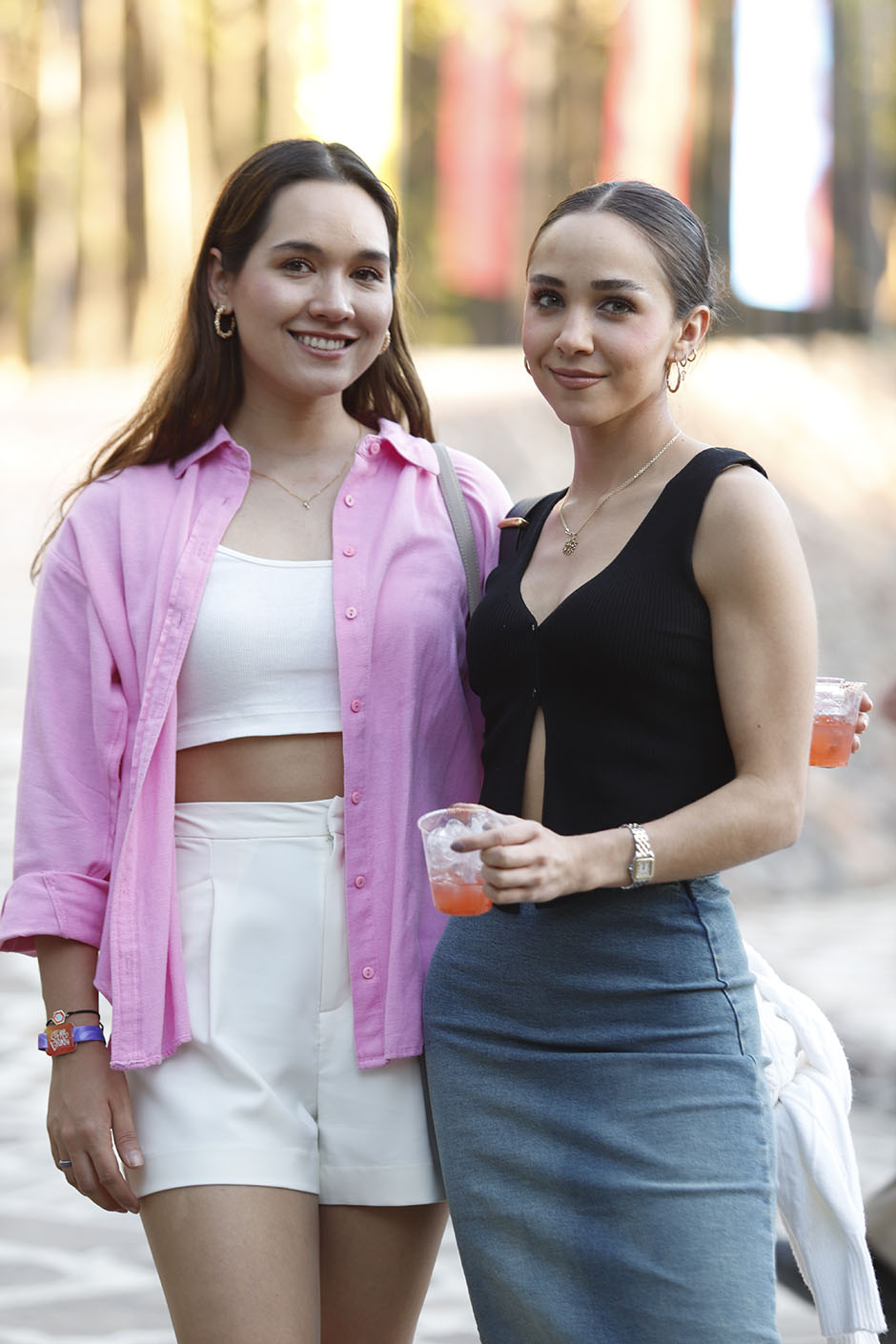 Andrea Plasencia y Valeria Ladrón