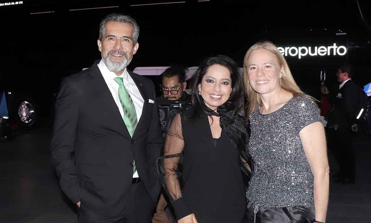 Rubén Furlong, Erika Morales y Yolanda Goiz