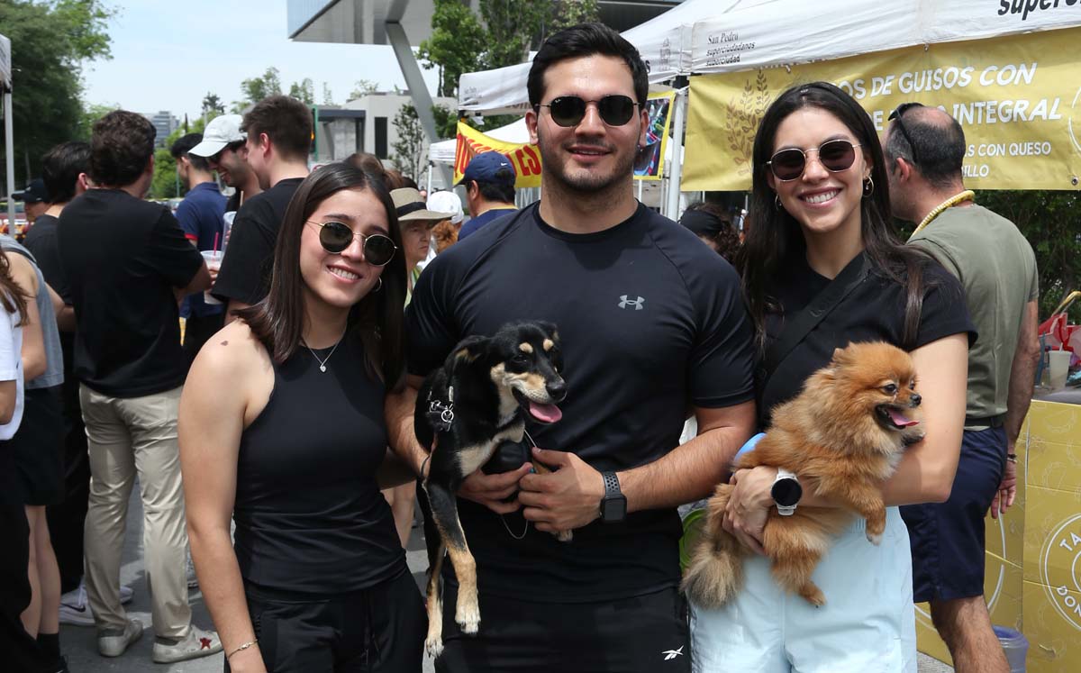 Fernanda Muñoz, Argelio Muñoz y Daniela Morales