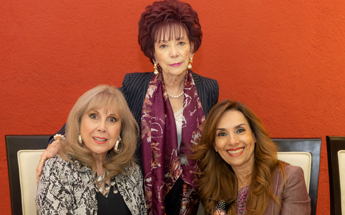 Dora María Maldonado, Lupina Vara de Mejía y Olga Mejía / Foto: Omar Valdez