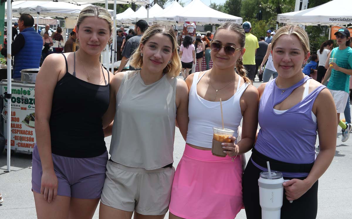 Santa Robles, Marcela Cuevas, Sofía Cangas y Mariana Vega