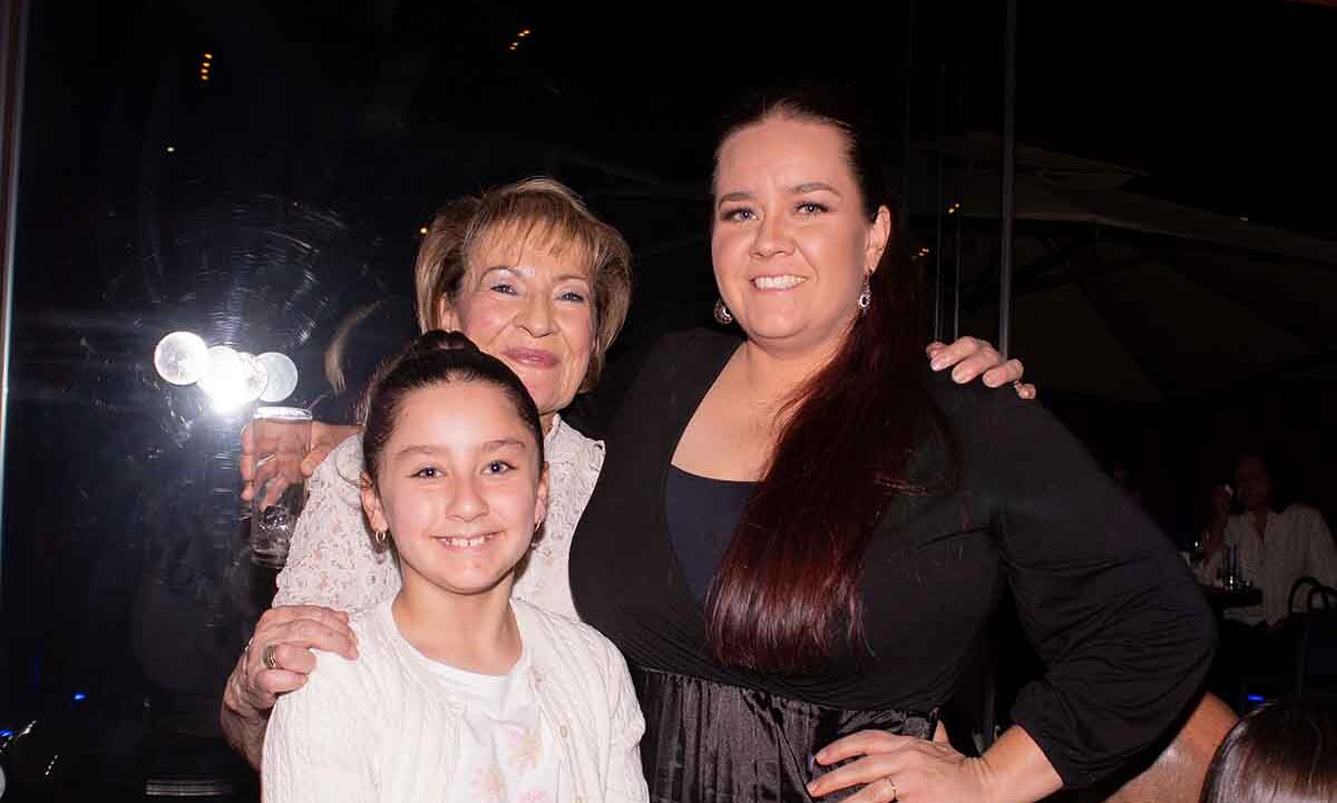 Sara Santillan, Luisa De Osorio y Covadonga Santillan