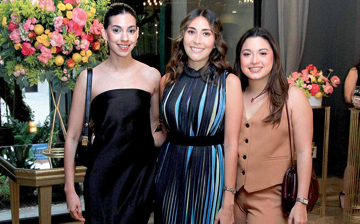 ARANTZA GUTIÉRREZ, CAROLINA ELIZONDO Y ANDREA RÍOS llegaron con sus mejores outfits a la despedida de soltera de Andrea Espinosa