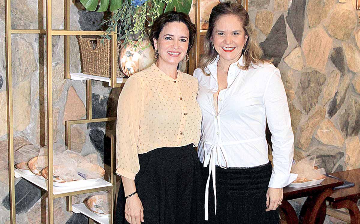 CLAUDIA PESQUERA Y CARMENCHU HURTADO nos regalaron sus mejores sonrisas