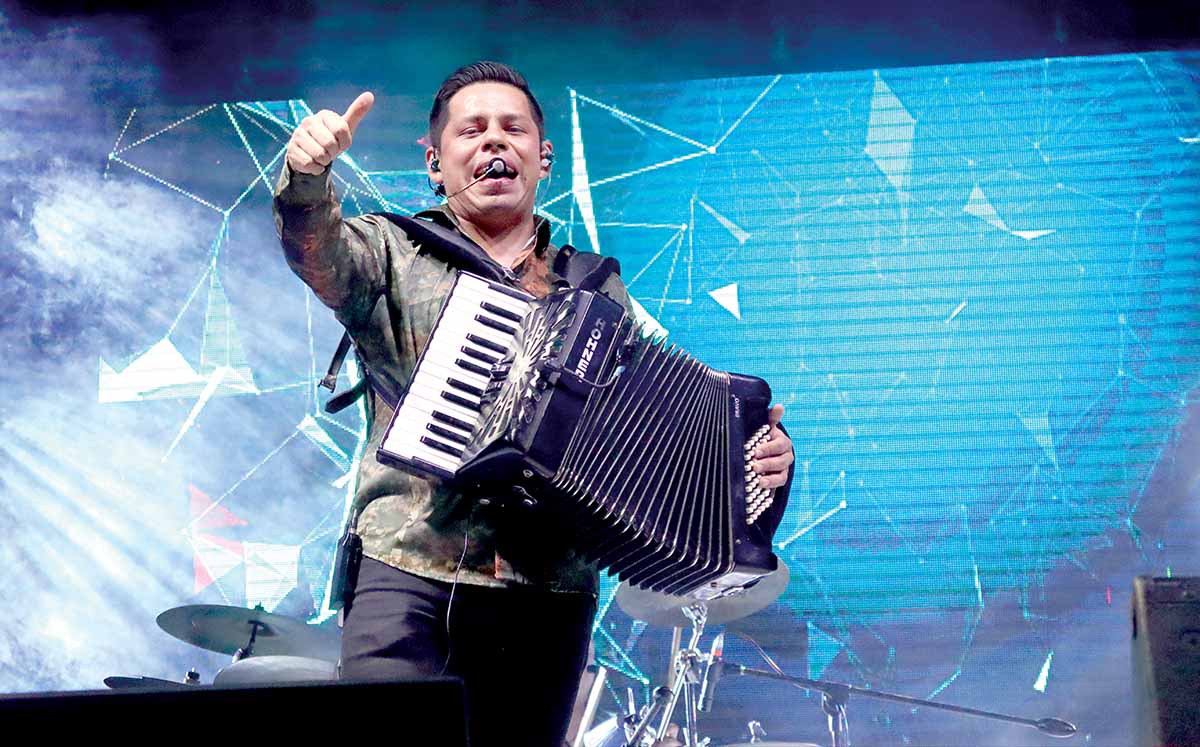 Los del Mando pusieron a todos a bailar