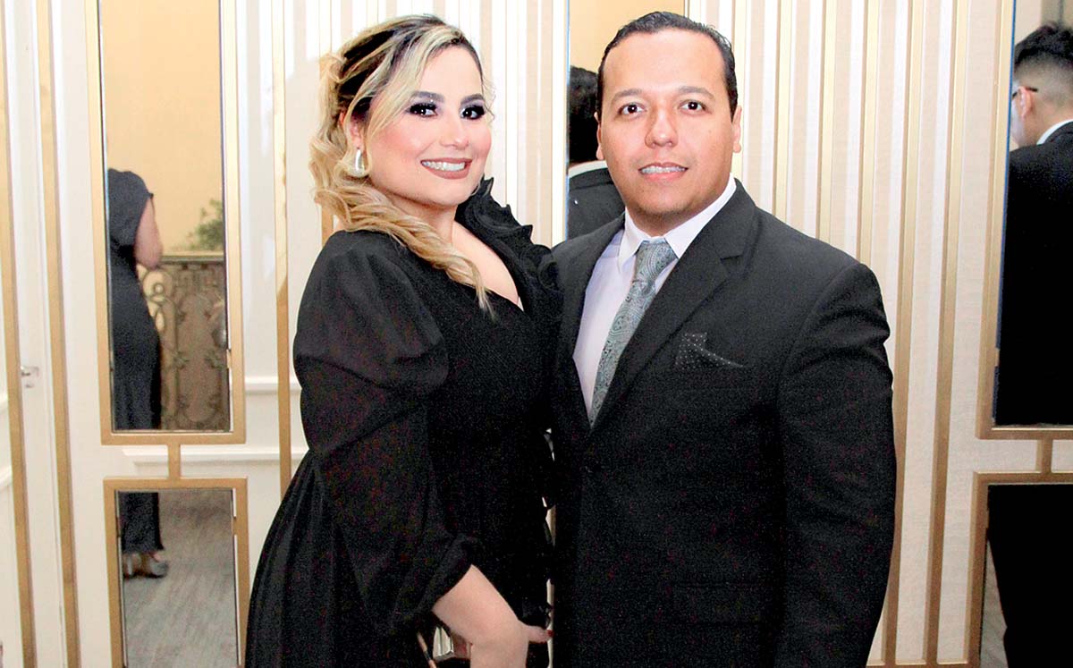 ALEJANDRA AVENDAÑO Y JORGE HAM nos regalaron sus mejores sonrisas en la recepción