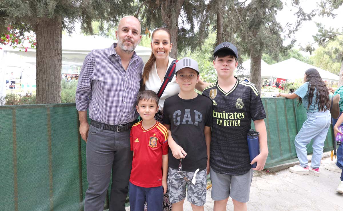 José Antonio, Paulina, Marcelo, Nicolás y Federico