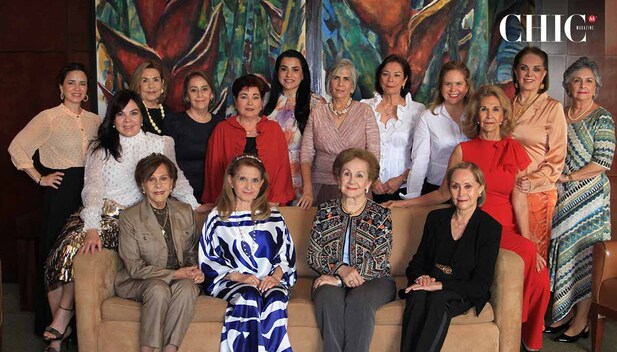 El Club de Jardines Magnolia celebrando su 45 aniversario en el Club de Industriales