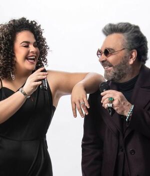 Manuel Mijares deja en shock a Lucerito al cantar y bailar cumbia (Foto: Instagram)