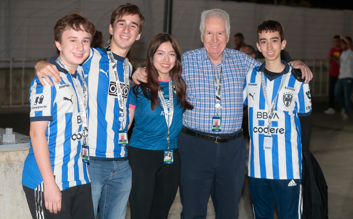 Marcelo Foster, Andrés Foster, Valeria Foster, Jorge Foster y Alejandro Foster / Foto: Daniel Saldívar