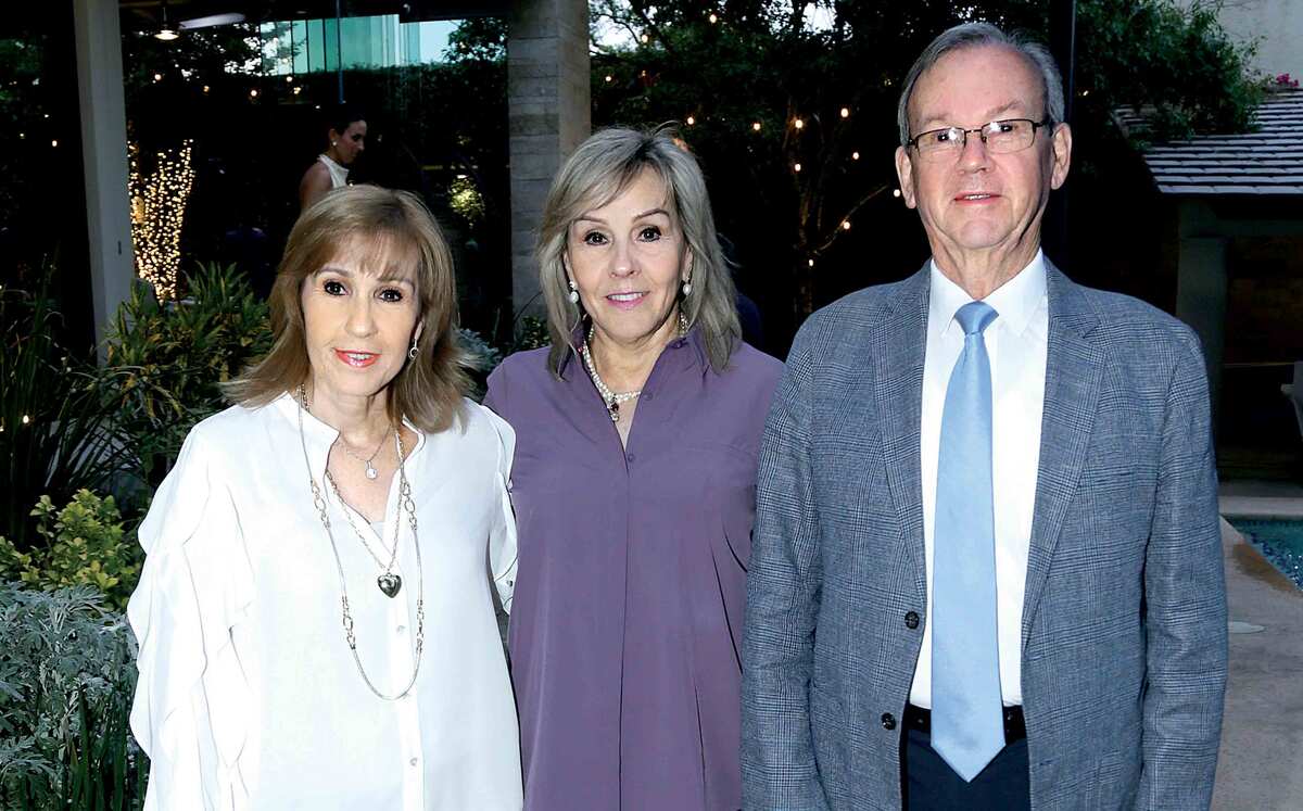 Nelly Santos, Nancy Santos de Rueda y Manuel Rueda