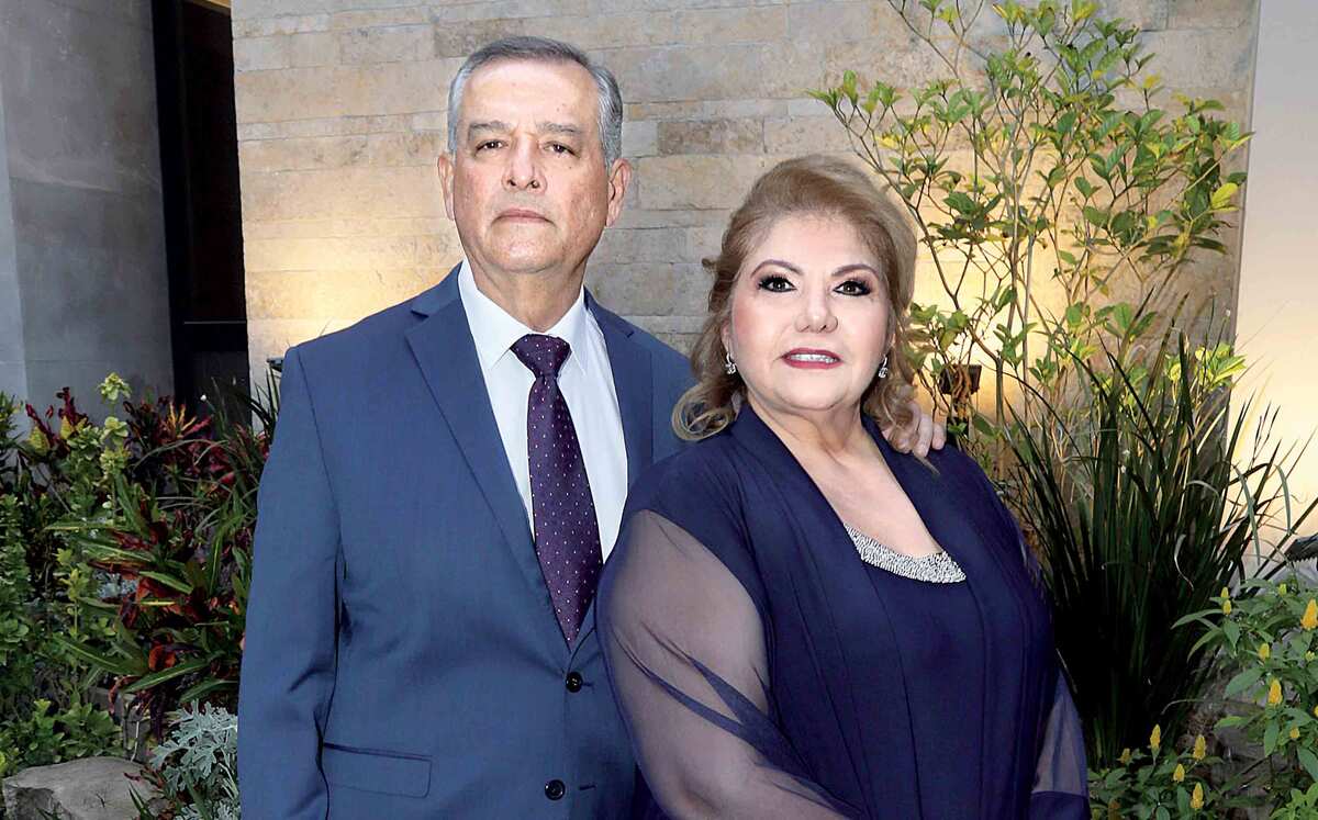 Papás del novio. Othón Corral  y Claudia Hernández de Corral