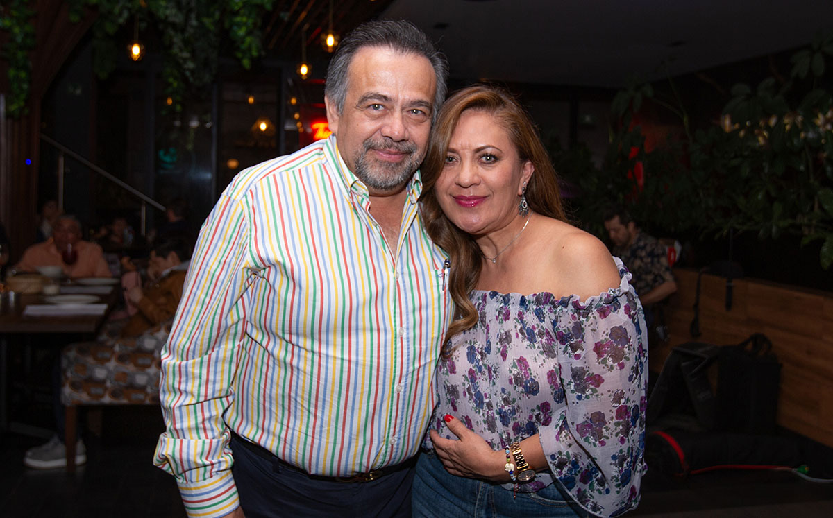 Juan Luján y Gaby Sure