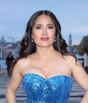 Salma Hayek es la REINA de Venecia con vestido de sirena (Foto: Getty)