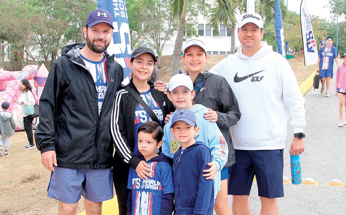 GABRIEL LEGORRETA, ADRIANA SÁNCHEZ, JORGE RODRÍGUEZ, GABRIEL LEGORRETA, ANA LEGORRETA, PATY CRUZ Y JORGE RODRÍGUEZ  disfrutaron de diversión familiar