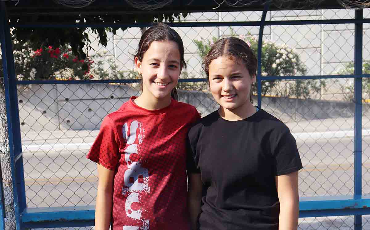 Asistentes del evento presentes en la arena 7