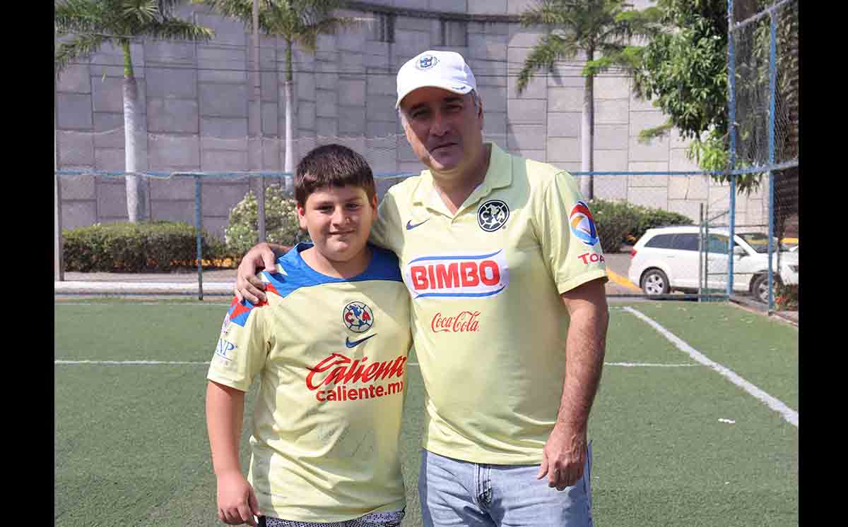 DIEGO LACAVEX Y  EDUARDO LACAVEX tuvieron un gran momento padre e hijo