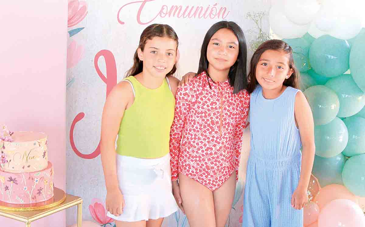 RENATA BRISEÑO, NINA RIVERA Y ANAHÍ HERNÁNDEZ felices de festejar junto a Nina