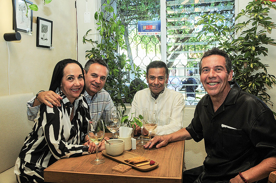 Claudia Suárez, Antonio Robles, Gabriel Rodríguez y Fabián Solís