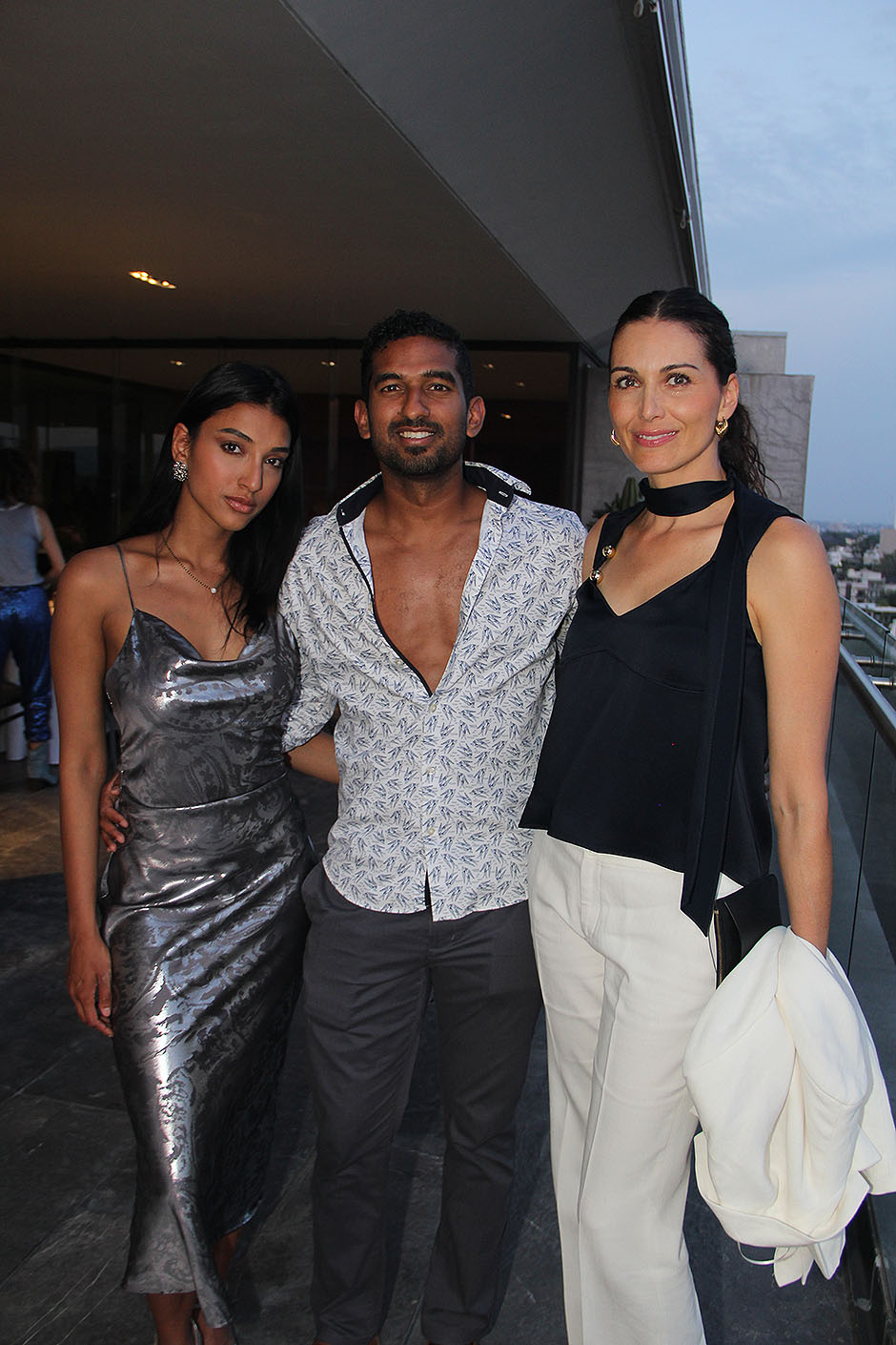 Ayesha Palat, Yats Palat y Rosalía Guzmán