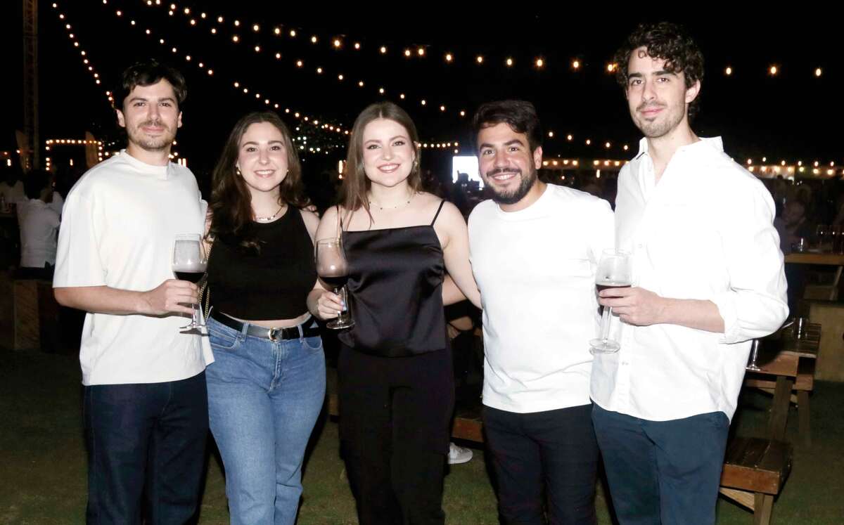 David Sada, Paloma Salinas, Ale Tostado, Bernardo López y Gonzalo Palazuelos