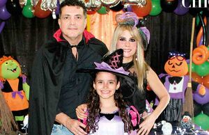 JESÚS HOYOS, MARIANA BERMÚDEZ celebraron el cumpleaños de MARIOLY HOYOS con una fiesta de disfraces en Kids Zone