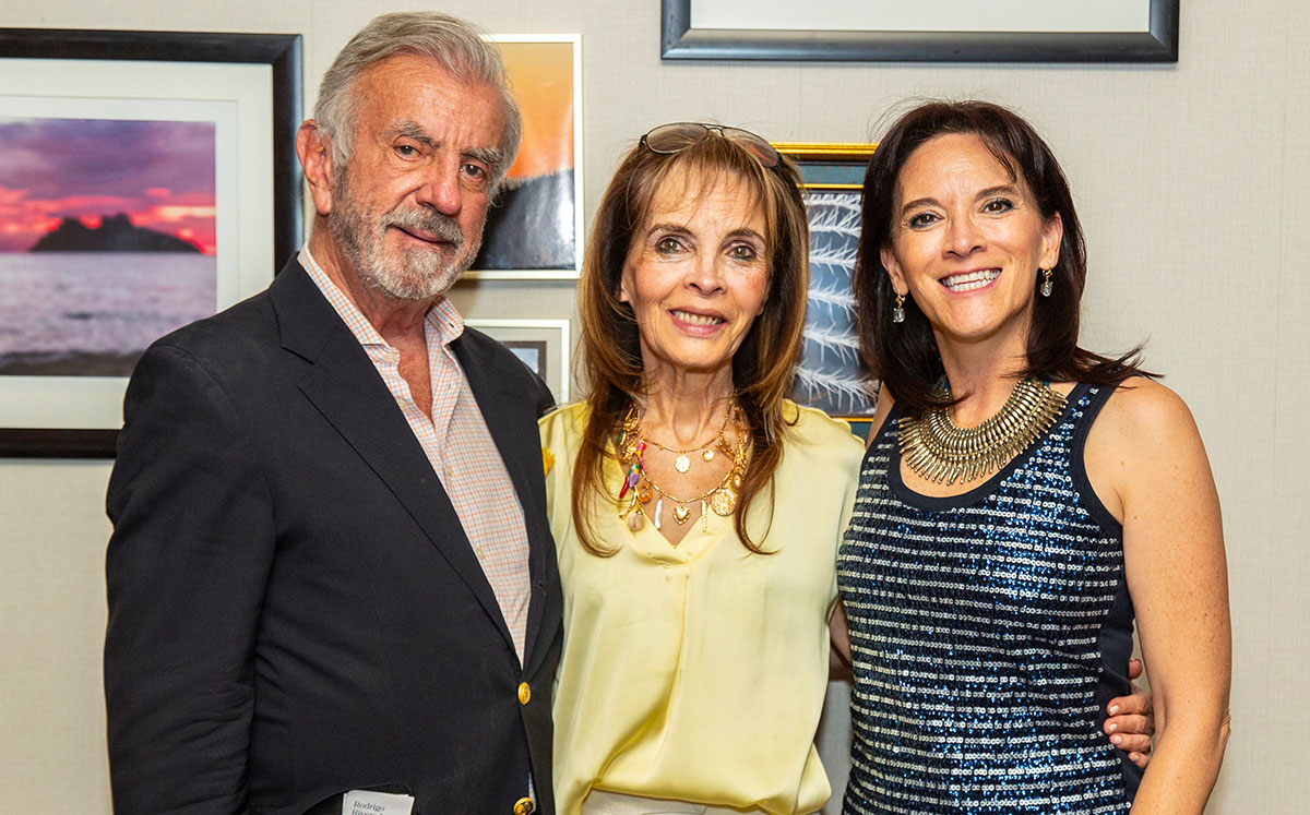 Rodrigo Rivero Lake, Helena Lozoya y Rita Sánchez