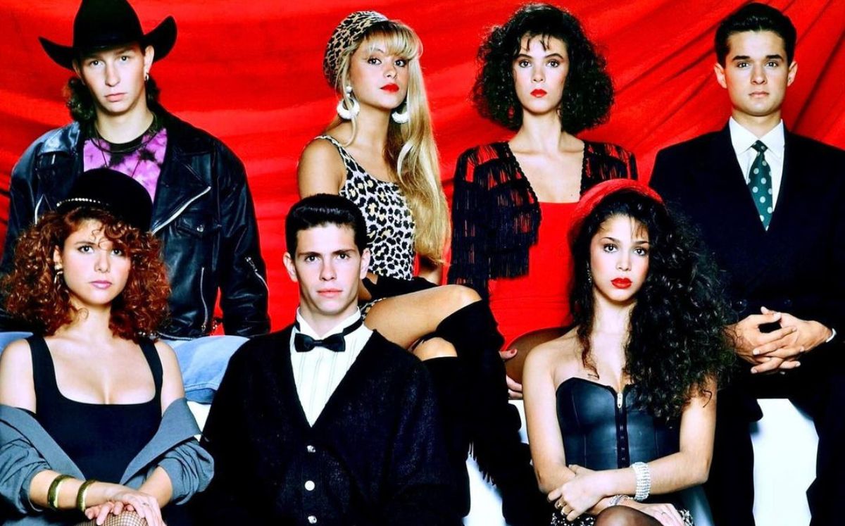 Ex Timbiriche revela que hizo un "ritual oscuro" para unirse al grupo (Foto: Instagram)