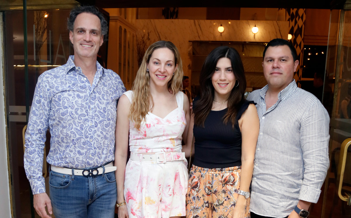 Alejandro Sada, Lily Garza de Sada, Brenda Villanueva y Germán Villarreal / Foto: Omar Valdez