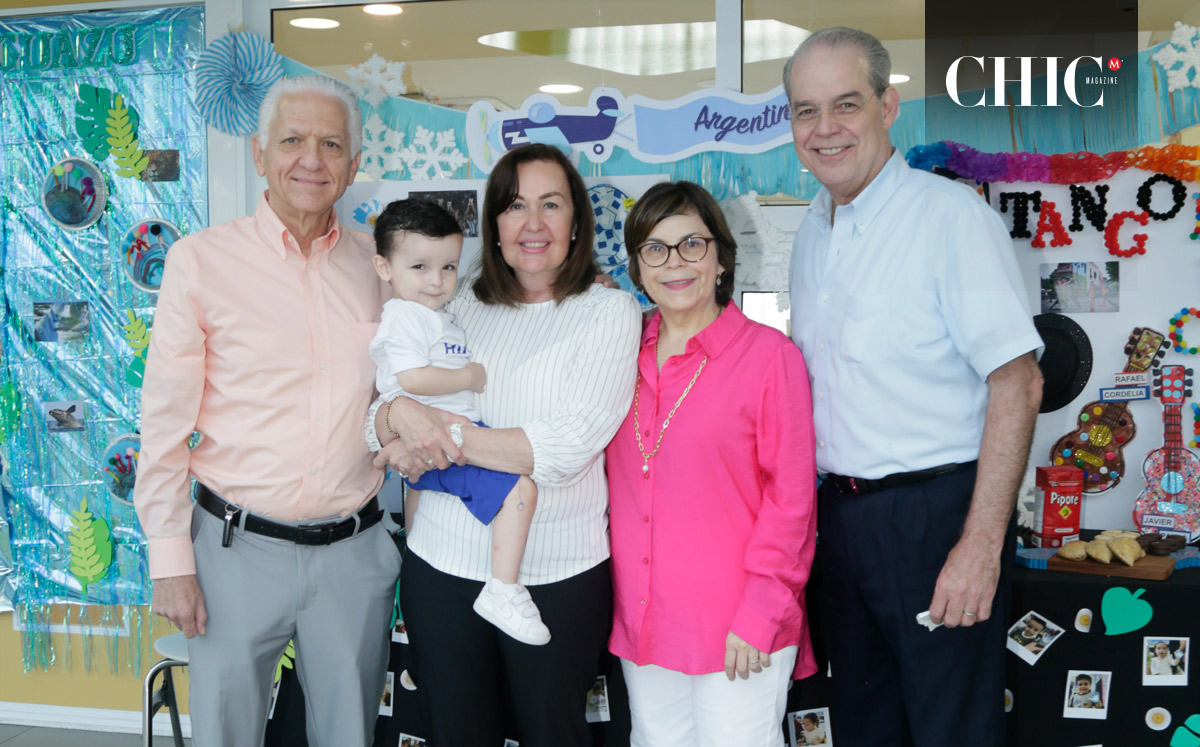 Bernardo Bremer, Rosa Elia Garza de Bremer, Juan Pablo Villarreal, Lucha González de Villarreal y Alejandro Villarreal / Foto: Roberto Alvarado