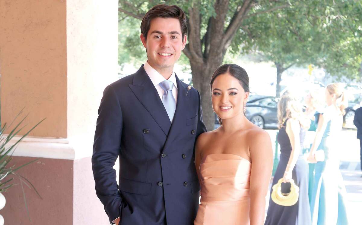 Carlos Llovera y Frida Zavala