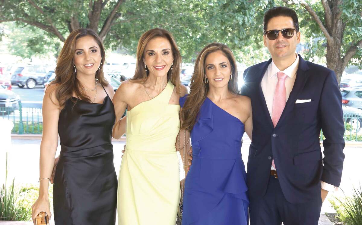 Fernanda Villaseñor, Dora Hayek, Dora Villaseñor y José María Bracamontes
