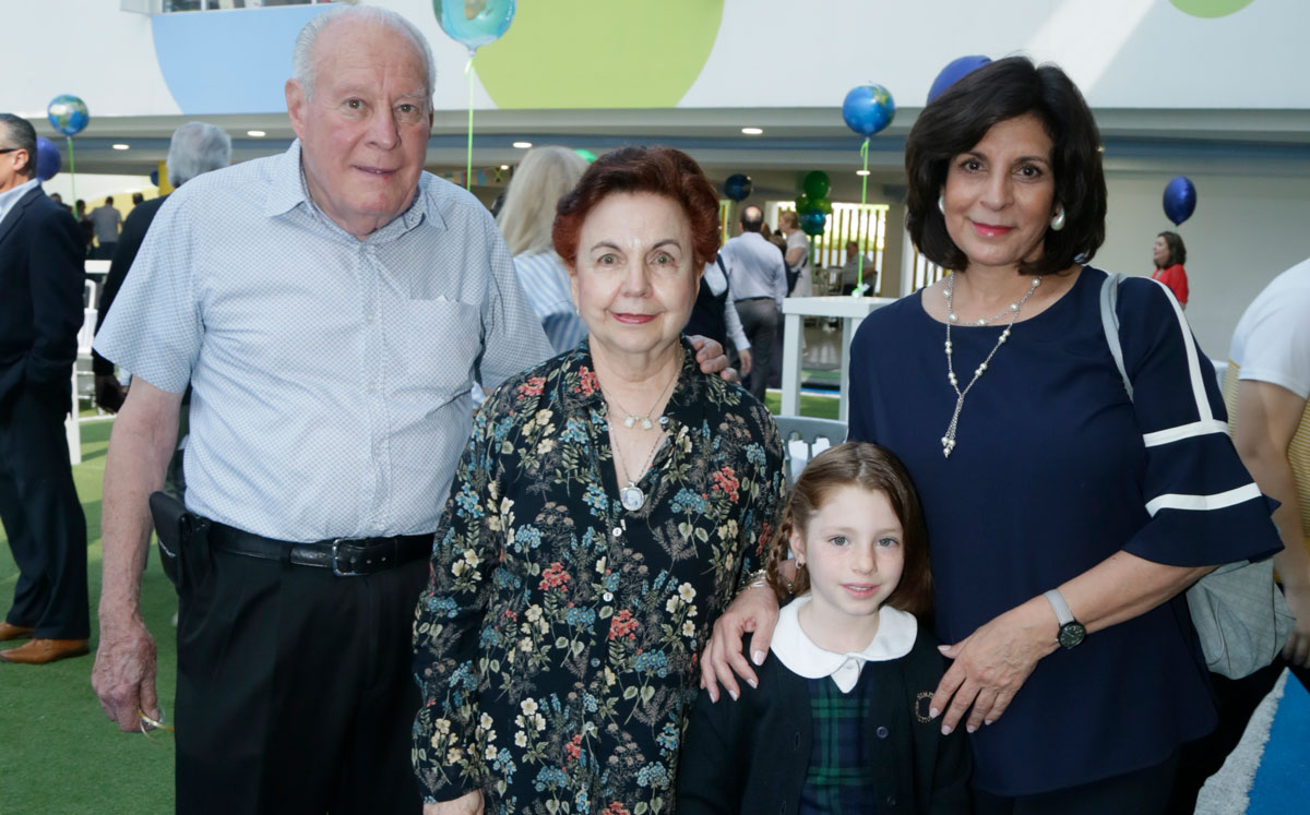 Héctor Garza, Graciela Martínez de Garza, Emma Lucía Máynez y Mónica Castellanos / Foto: Roberto Alvarado