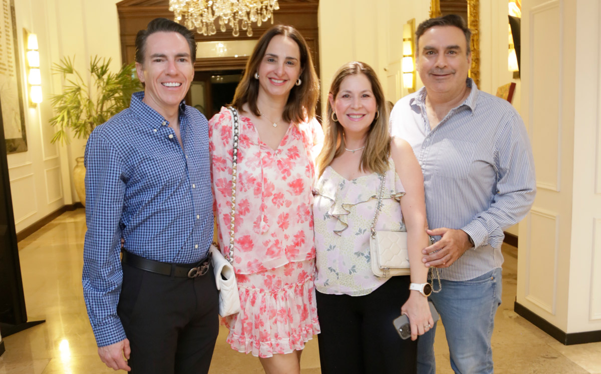Humberto Guzmán, Mónica García, Marcrela Garza de Alanís y Carlos Alanís / Foto: Omar Valdez