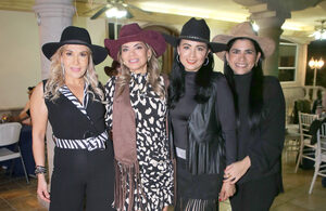 Silvia, Tere, Argelia y María