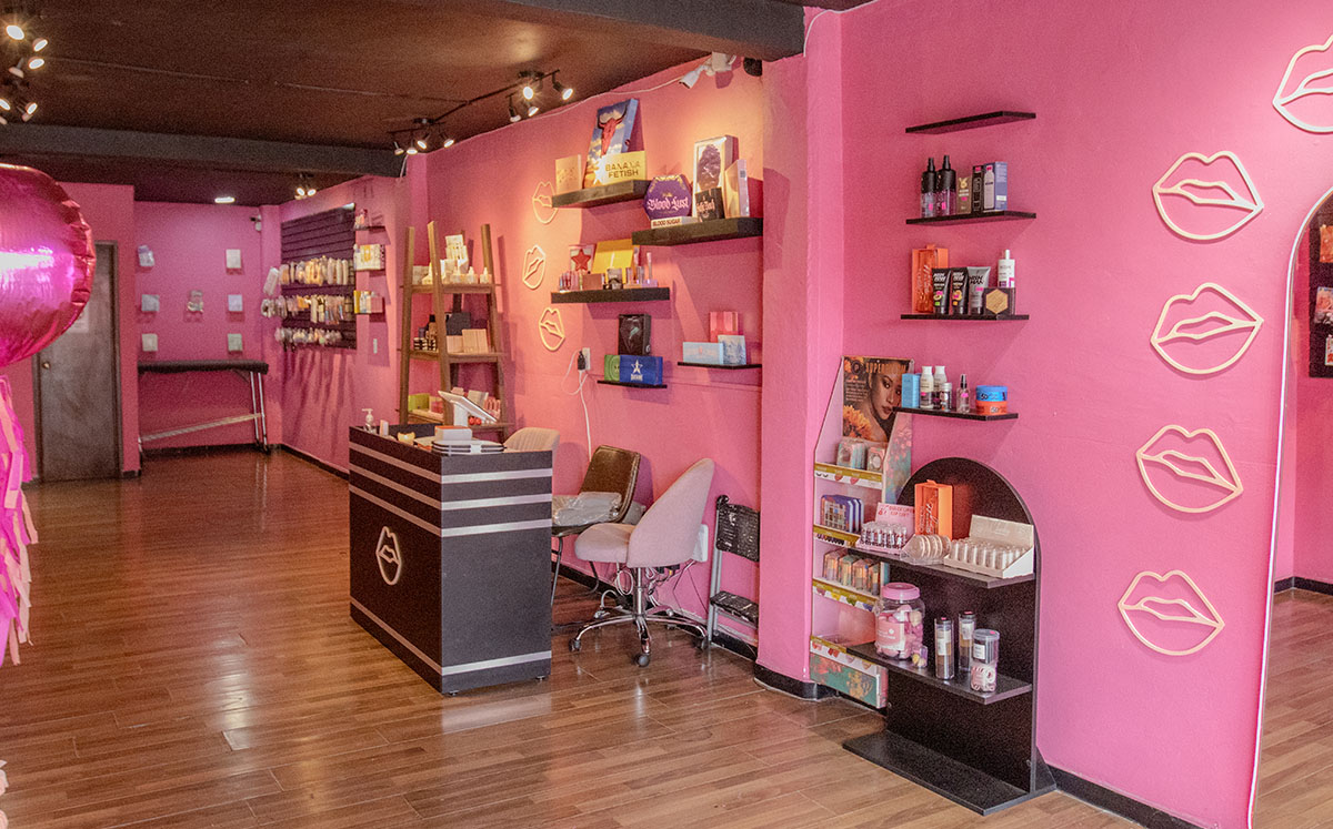 Deseo Makeup Shop ofrece productos de alta calidad