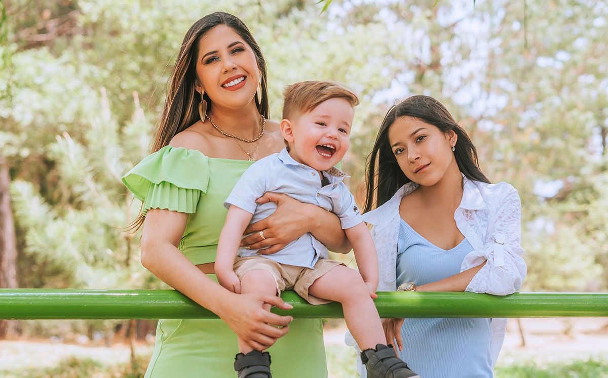 Para ella, ser mamá es una de sus mayores alegrías, y su carisma le ha permitido conectar genuinamente con la gente