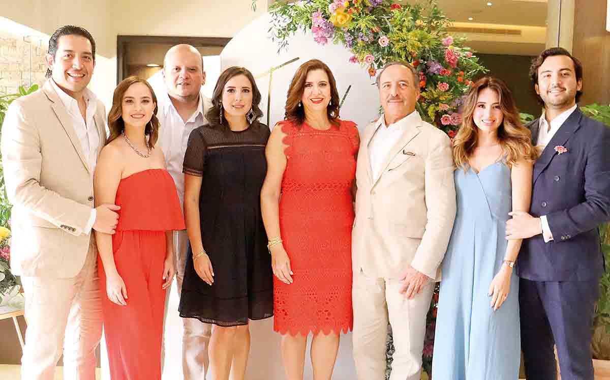 JAVIER COLLADO, MARCIA RAMÍREZ, CARLOS URDAIBAY, JUDITH COLLADO, JUDITH ARGüELLES, JAVIER COLLADO, MARI LOURDES MALDONADO Y JOSÉ ARTURO COLLADO