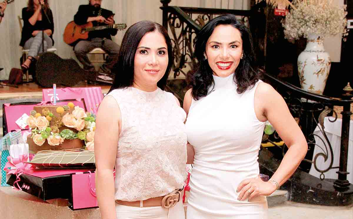 ESTHER COUTIÑO Y DORIS BELFORD nos regalaron sus mejores sonrisas en el festejo