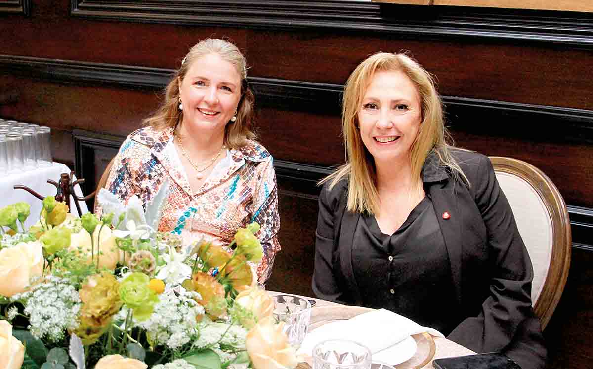 BEGOÑA DE AZCARRAGA Y ADRIANA FERNÁNDEZ degustaron de lasaña a la boloñesa