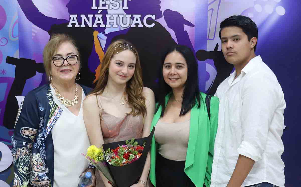 VIRGINIA TERÁN, ANA PAULA RUELAS, JESSICA COLUNGA Y EMILIANO ARGÜELLES nos regalaron sus mejores sonrisas
