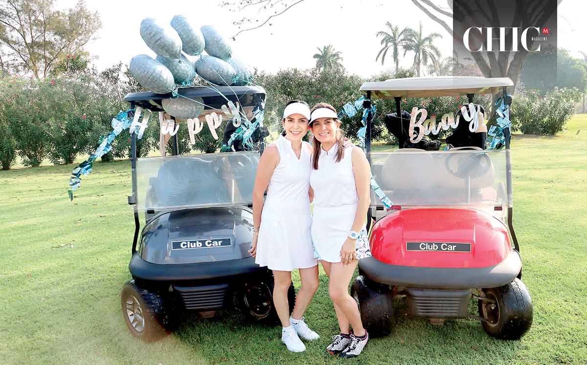 PAULINA MANAUTOU Y TANNIA MANAUTOU las alegres cumpleañeras