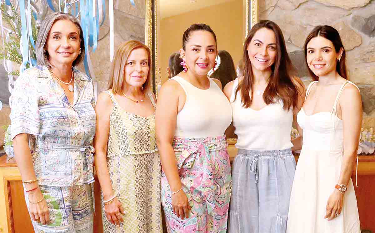BARBÁRA MONTAÑEZ, OLGA TURRUBIATES, LAURA ARENAS, PATRICIA HERRERA Y BARBÁRA DE TURRUBIATES llegaron con sus mejores outfits al festejo