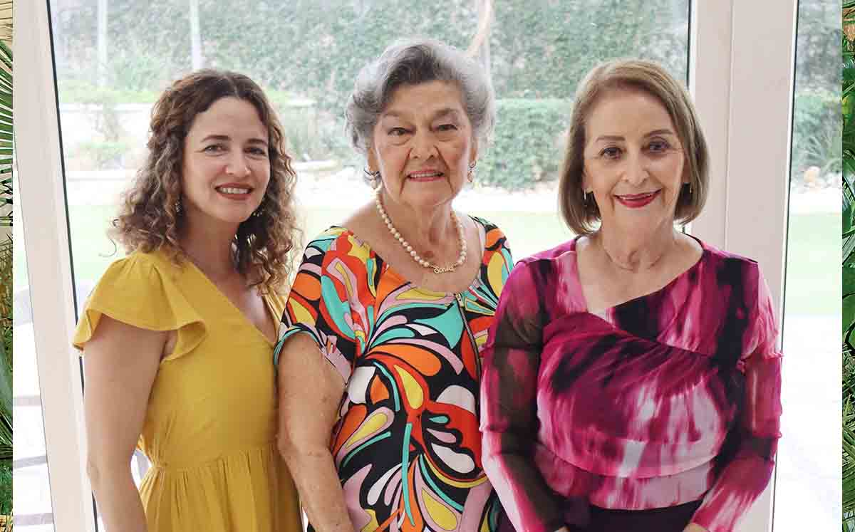 CLAUDIA PESQUERA, SONIA DE LA GARZA, MARTA ROJANO nos regalaron sus mejores sonrisas en el festejo