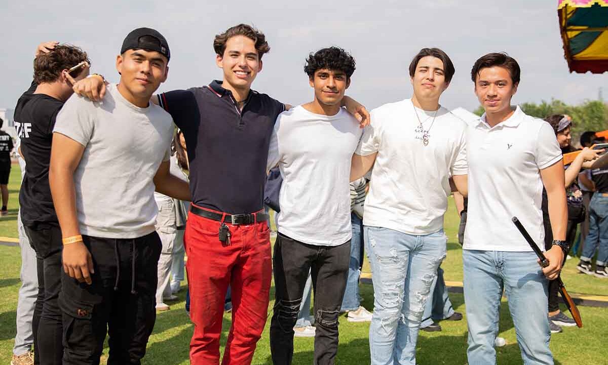 Leo Dan, Jorge Robles, Rafa Vone, Darío Cruz y Mario Salazar