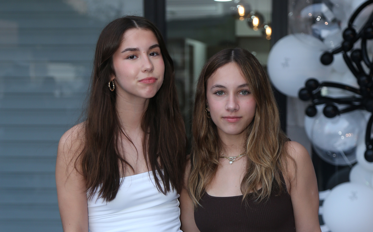 Lizzy Ravizé y Miranda Farías / Foto: Roberto Alvarado
