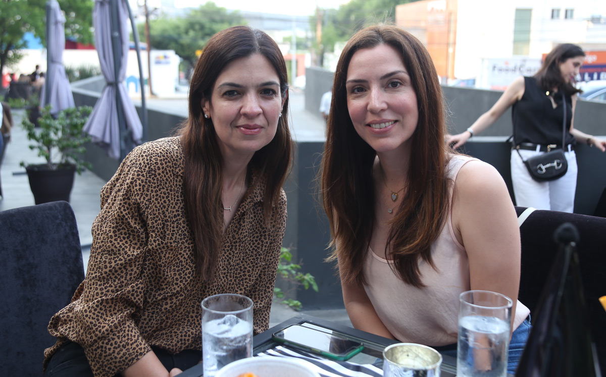 Lorena González y Cecilia Dounce / Foto: Roberto Alvarado