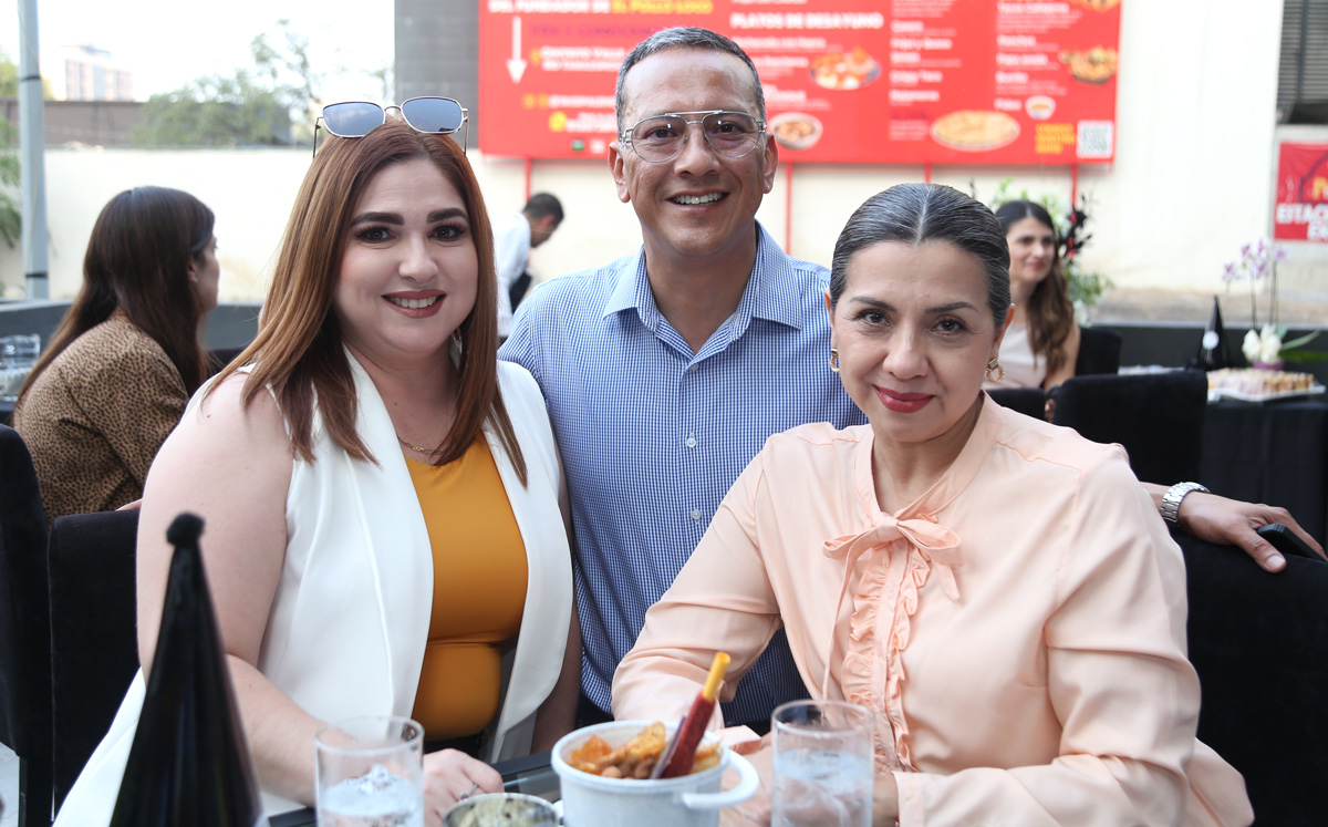 Mayela González, Jesús Castillo y Magy Flores / Foto: Roberto Alvarado
