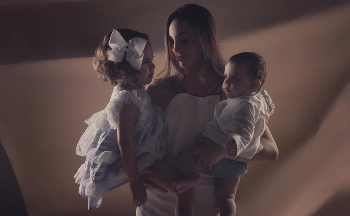 Sofía Torre junto a sus hijos Roby y Noa