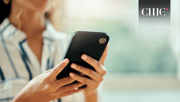 Una de las enfermedades que genera no sostener correctamente el celular es el síndrome carpiano, entérate de qué se trata. (Foto: Unsplash)